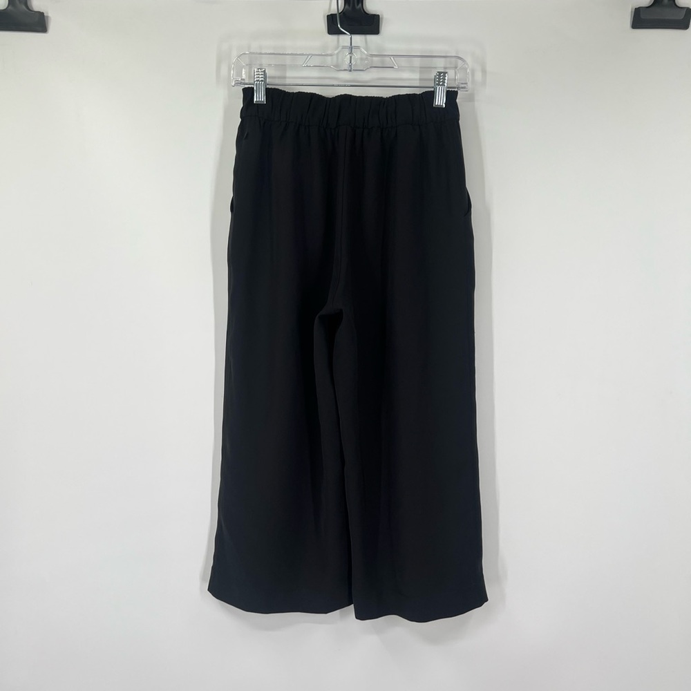Lululemon Noir Crop Pants in Black High Rise - Picture 4 of 8
